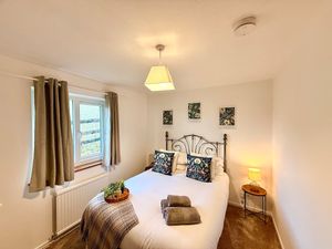 27601