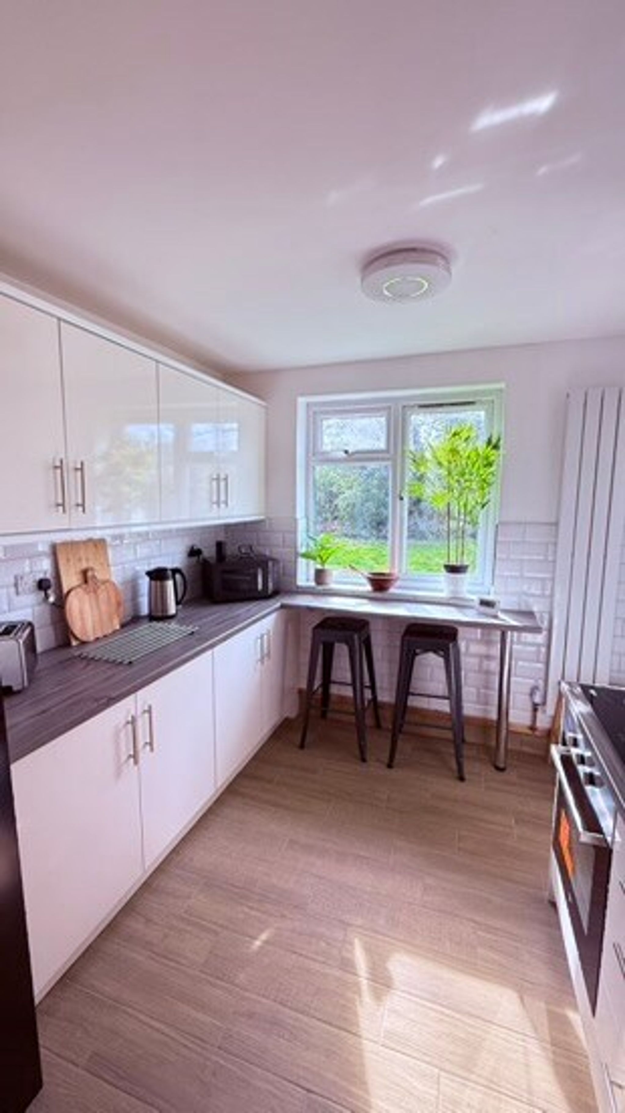 Spacious 2Bed Home | Sleeps 5 |Parking | Liverpool