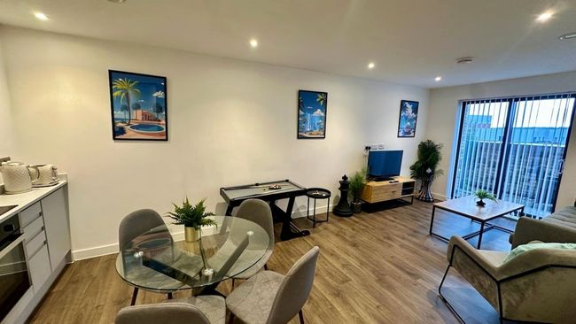 Luxury 2 Bed Penthouse