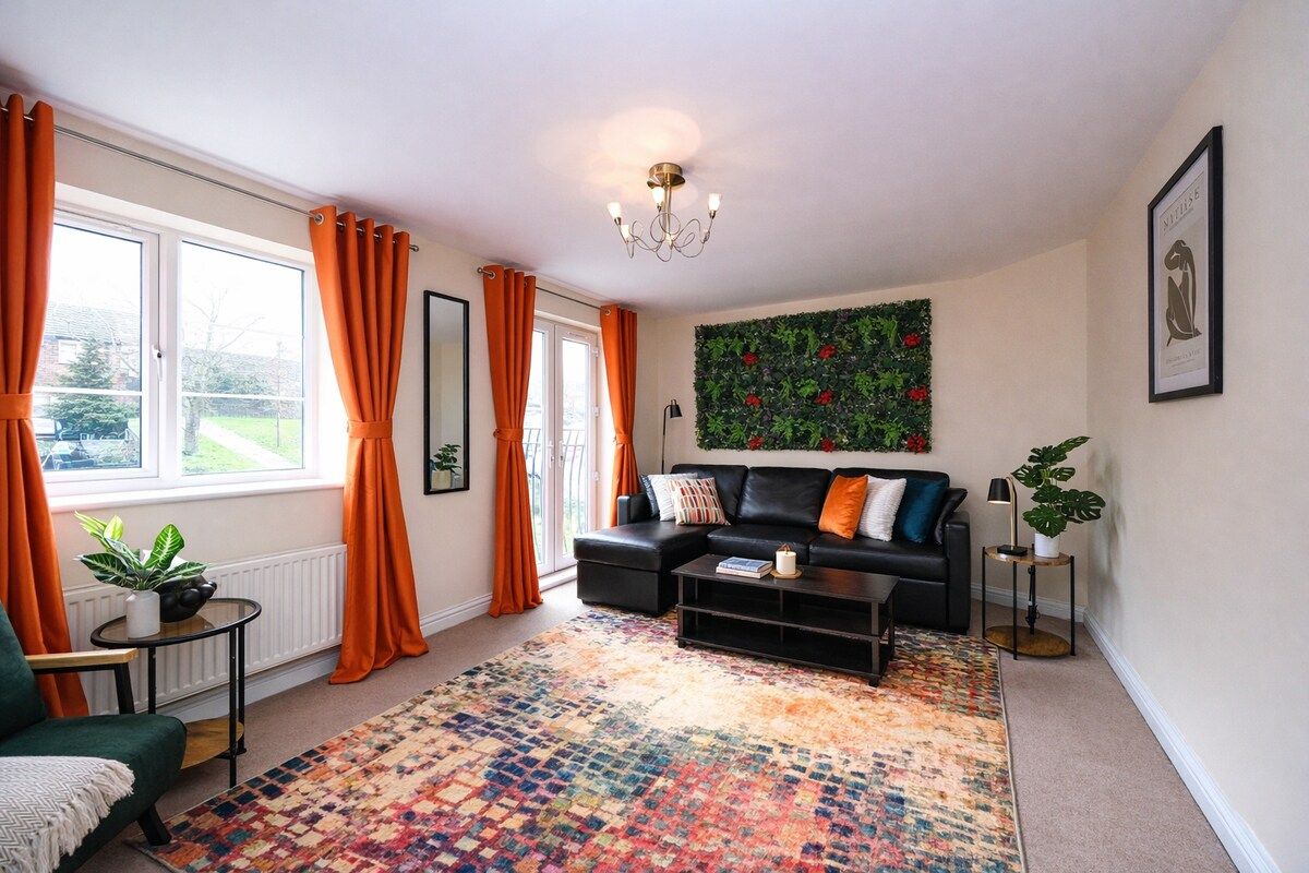 Central Nottingham Oasis Sleeps 9 With Parking