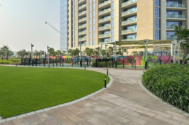 Livbnb - 2 + maid's, Overlooking Sheikh Zayed Road