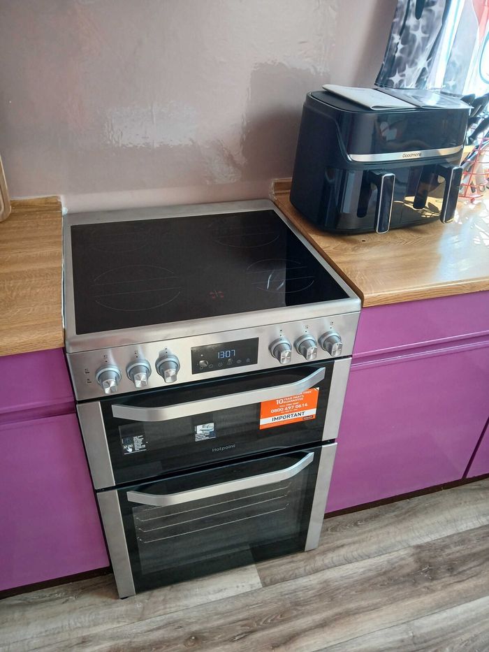 House in Hull: 42 Bridgegate Drive HU9 1SY, photo 2