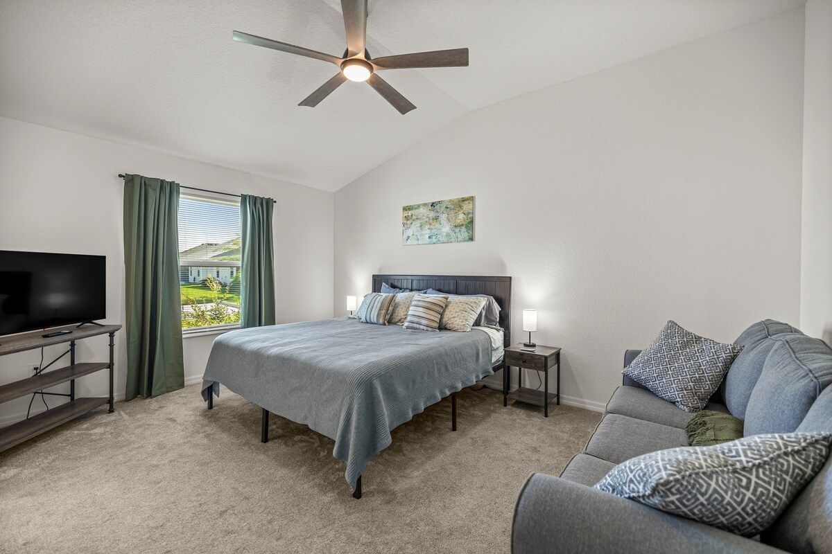 The Eastport Escape | New 3BR | King + Golf Cart — photo 20