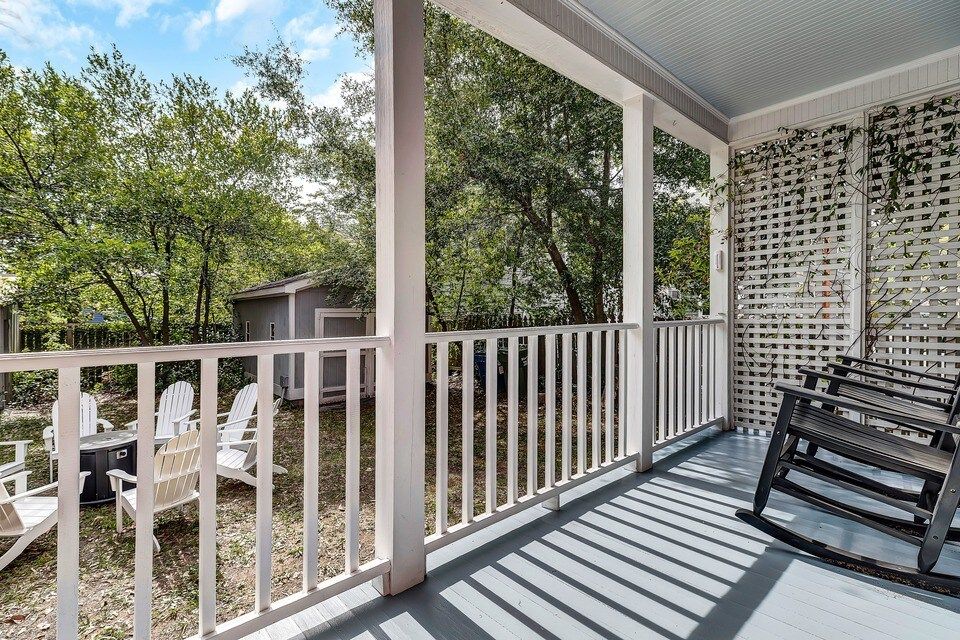 Ebert-Artis Cottage - Heart of Downtown