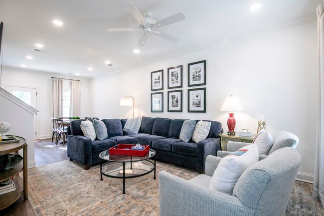 The Hollybrook, 3BR Townhome by Velvet Ditch Villas