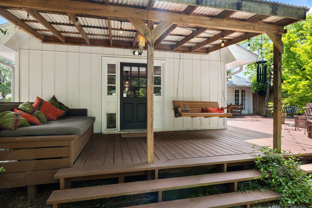 Rising Sun Retreat - 4 Miles to Beach