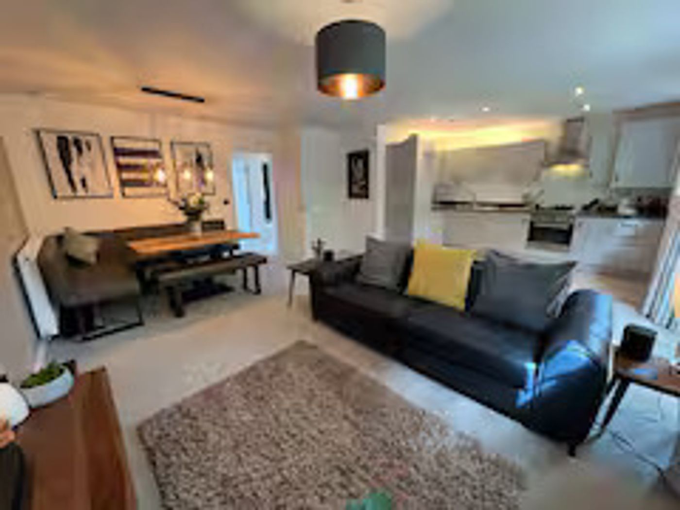 Apartment in Peterborough: Central Peterborough Smart Home Flat Near Station, photo 1