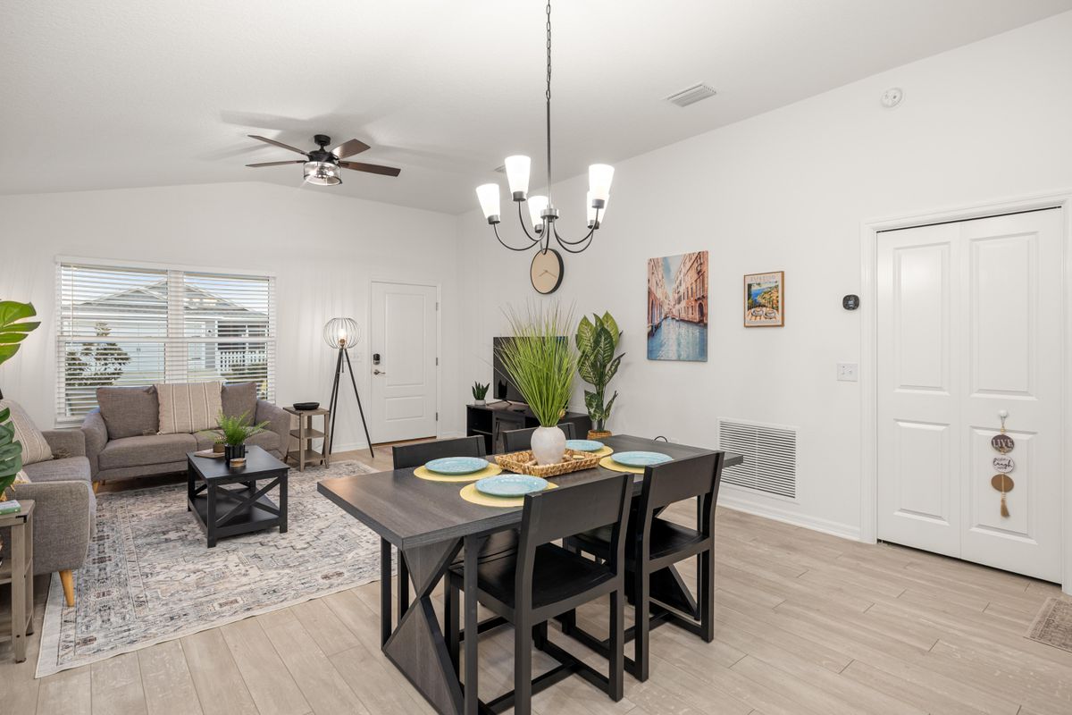 2BR · 2 Bath · Golf Cart · Mins to Eastport Sq — photo 5