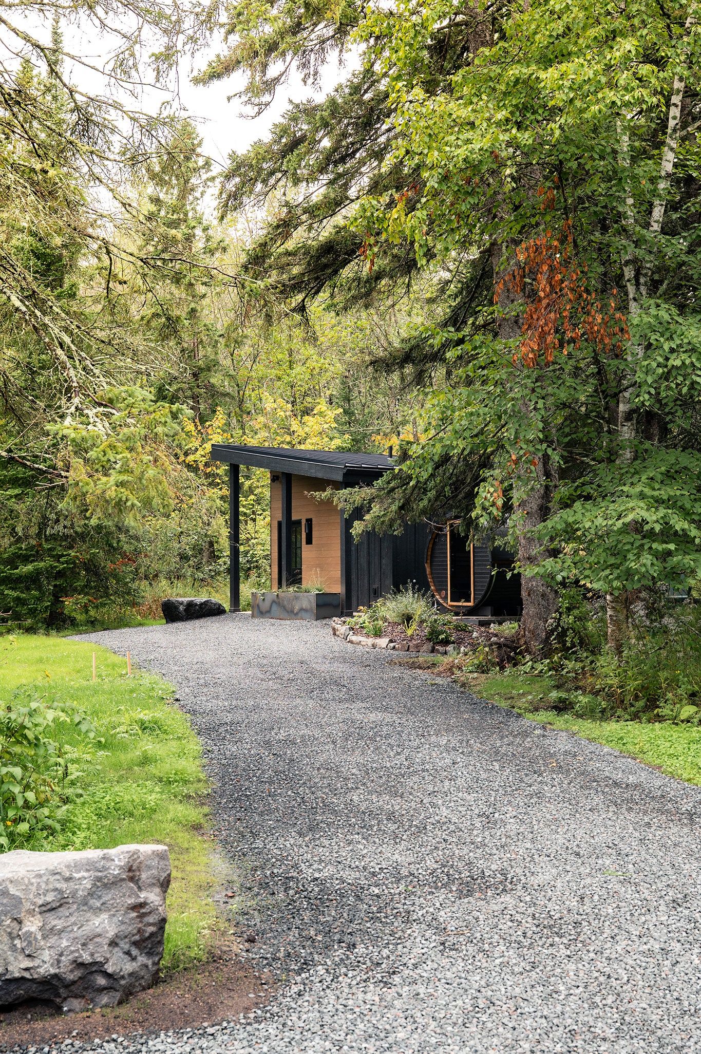 Wildernest Cabins #5 · Private Sauna + Fireplace