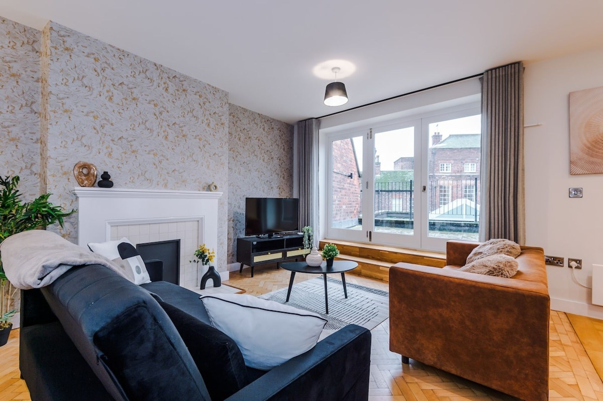 Central York Penthouse With Private Roof Terrace