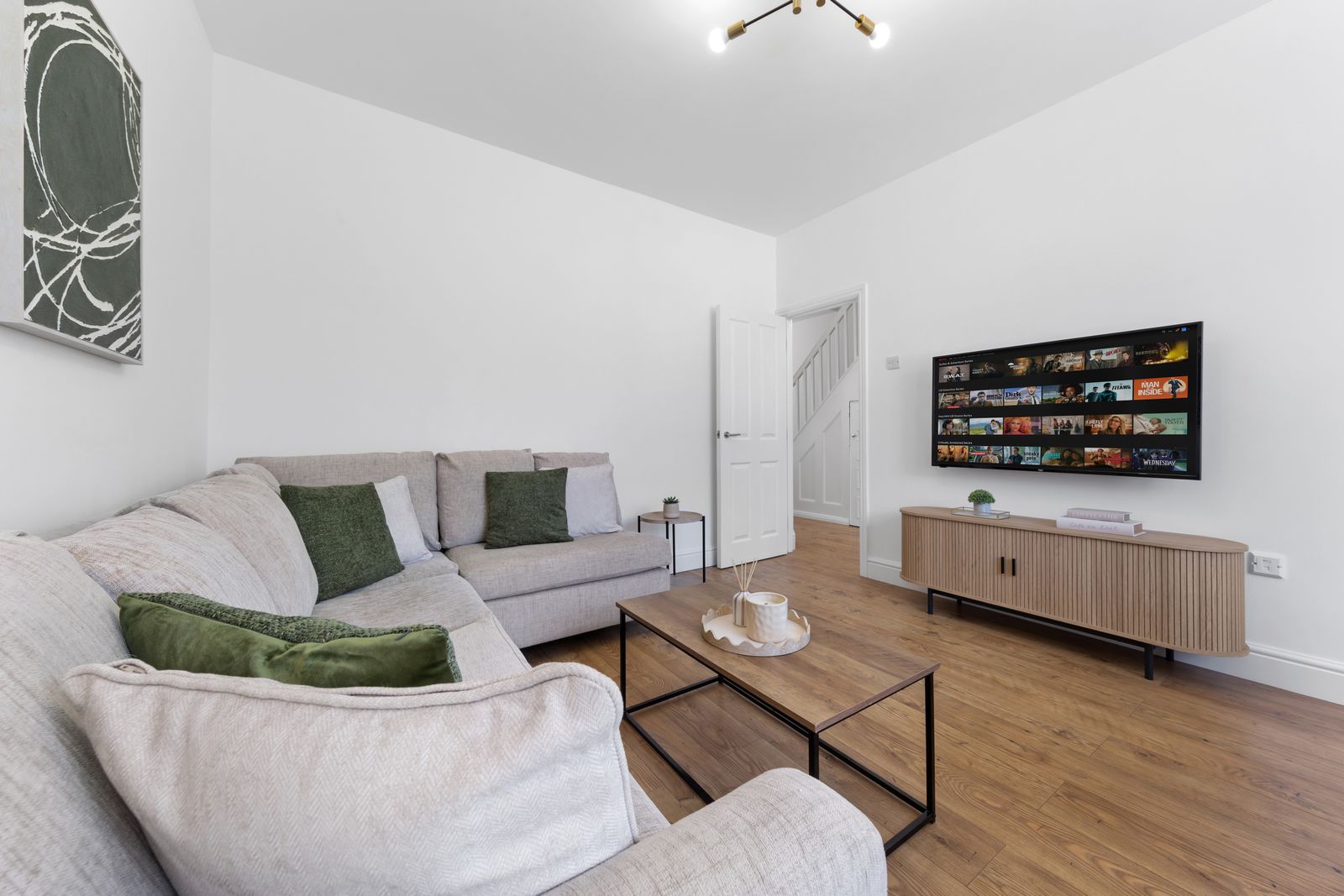 Spacious I Long stays I Sleeps 8 I Free parking