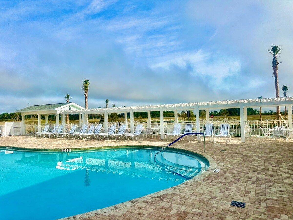 Fire Pit Villa · 2BR · Golf Cart · Near Eastport — photo 16