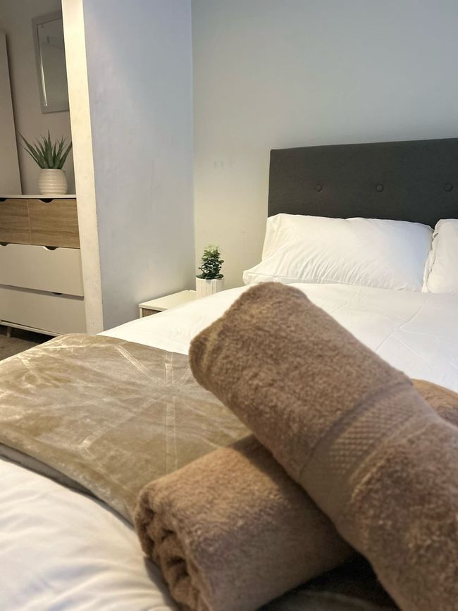 Super Comfy Condo in Central Manchester|Free Parking|Wi-Fi