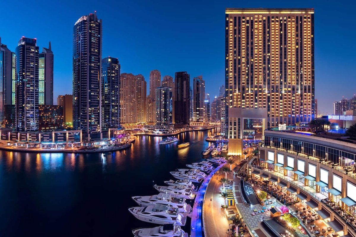 Livbnb - Luxurious 1BR with City and Marina Views