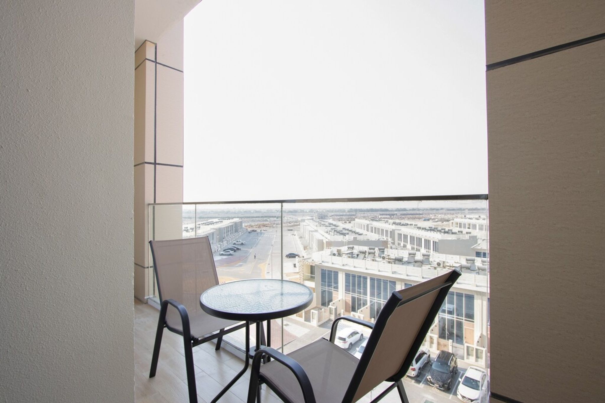 Livbnb - Brand New 1B in Rukan, Dubailand