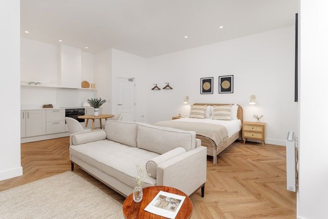 40 Renshaw Apartments -Studio Sleeps 2 City Centre