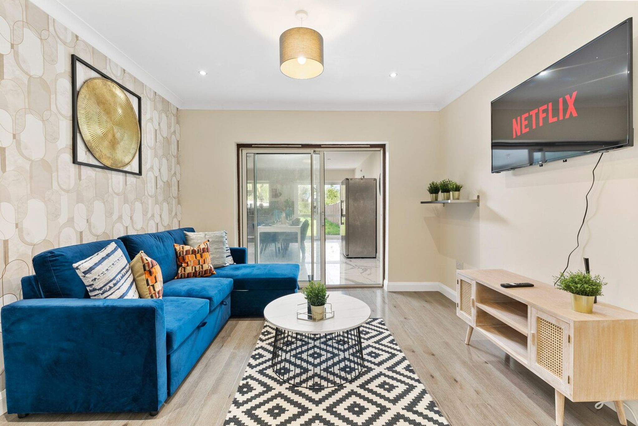 Stunning 6 bedroom in Wembley - Parking