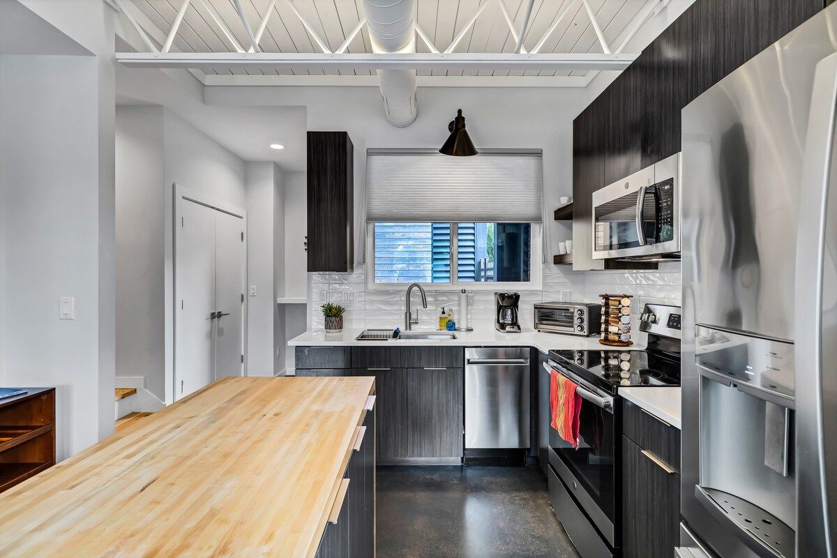 Modern Flat - Downtown