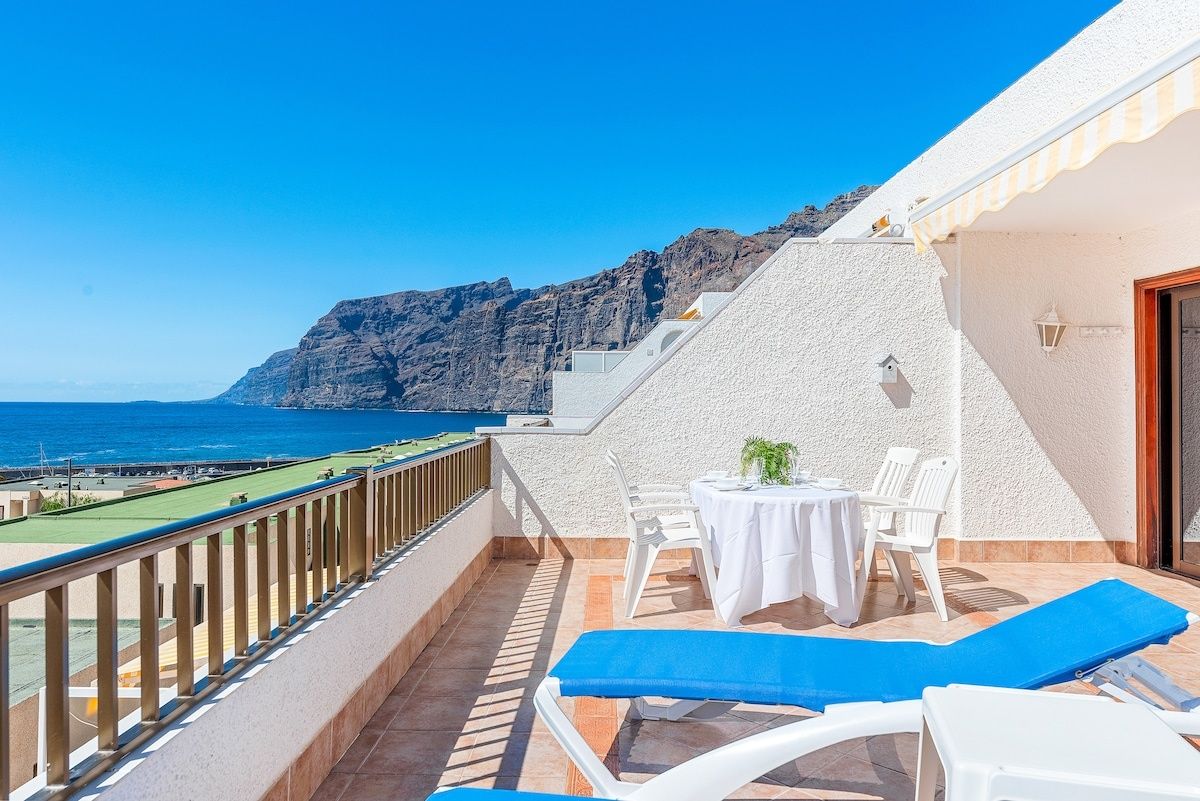 Oceanview 2BR Apartment in Los Gigantes