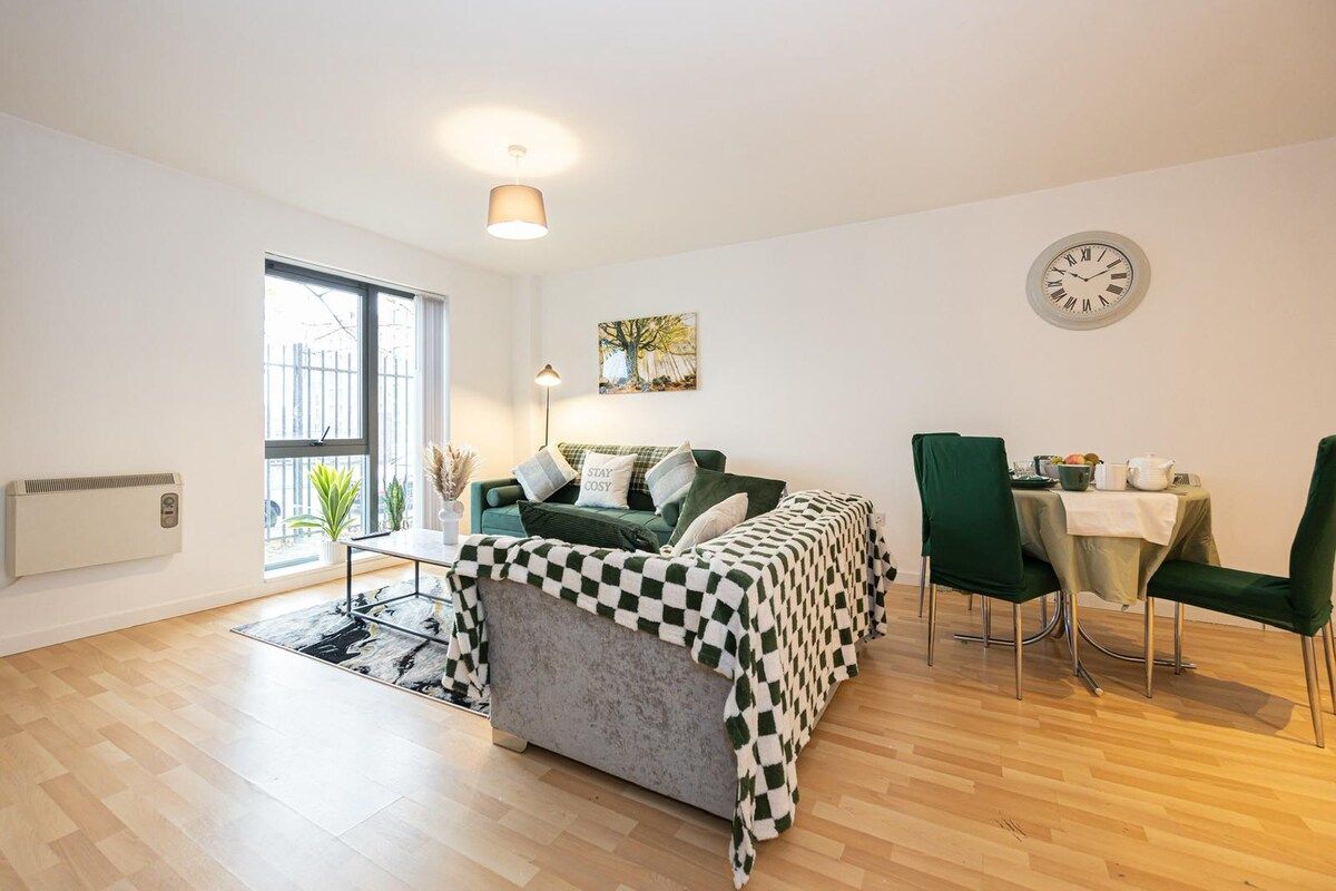 Manchester 2 BR Home I Free Parking /Near City Ctr