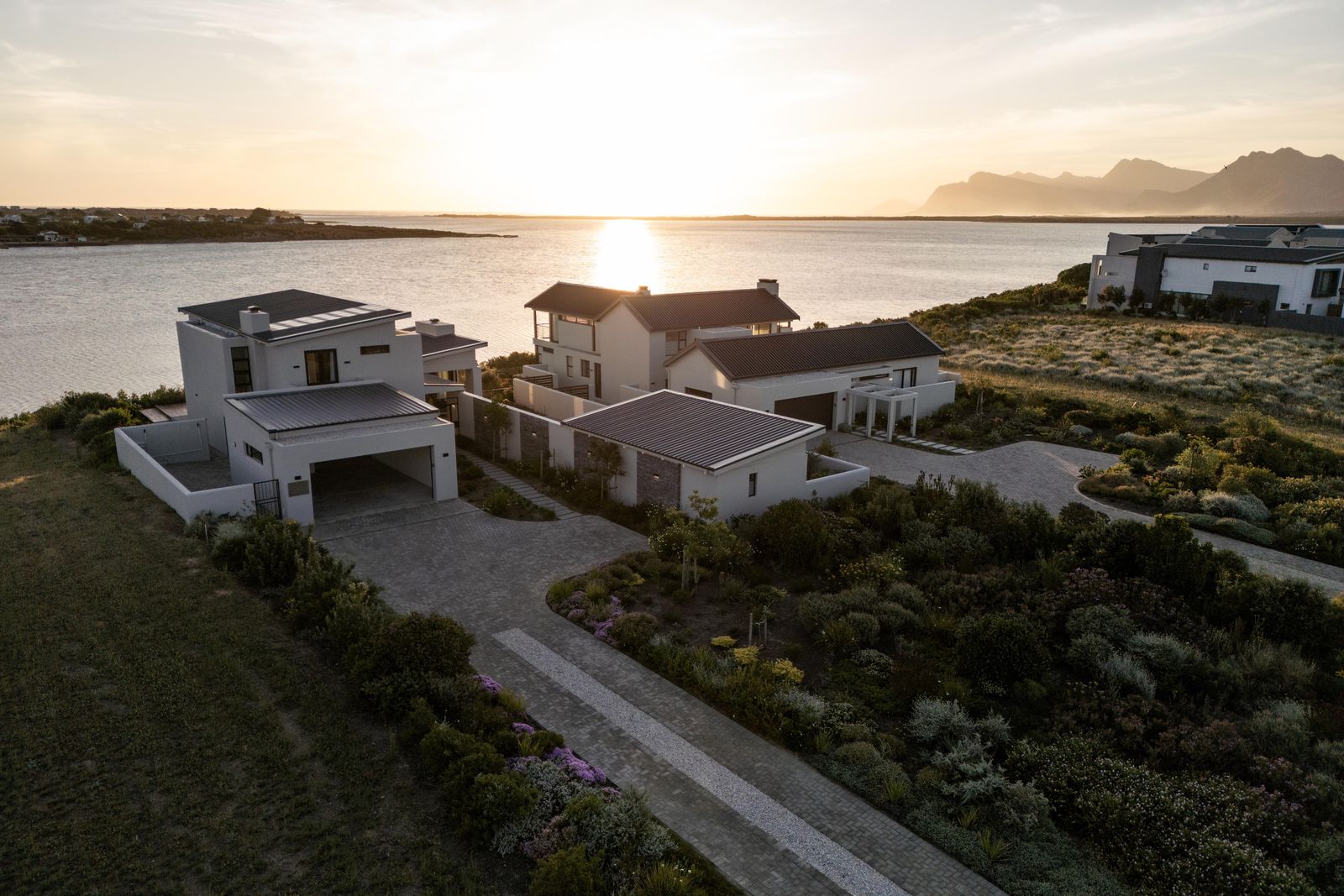 Lagoon-front luxury: Pool, hot tub, wine at your doorstep