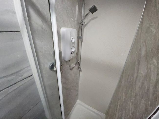Central Location:2BR Flat Near Angel & City Centre