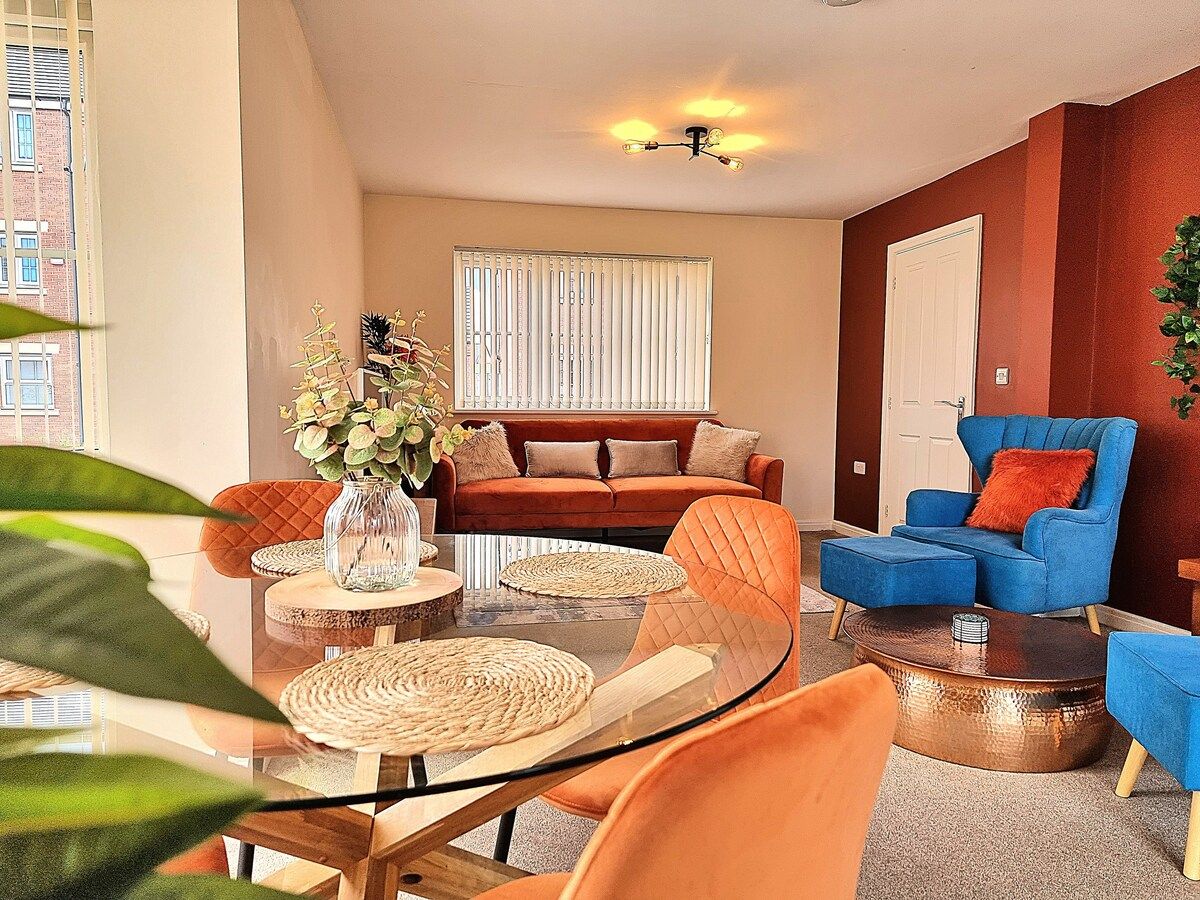 Detached House w/Free Parking | Long Stay Discount