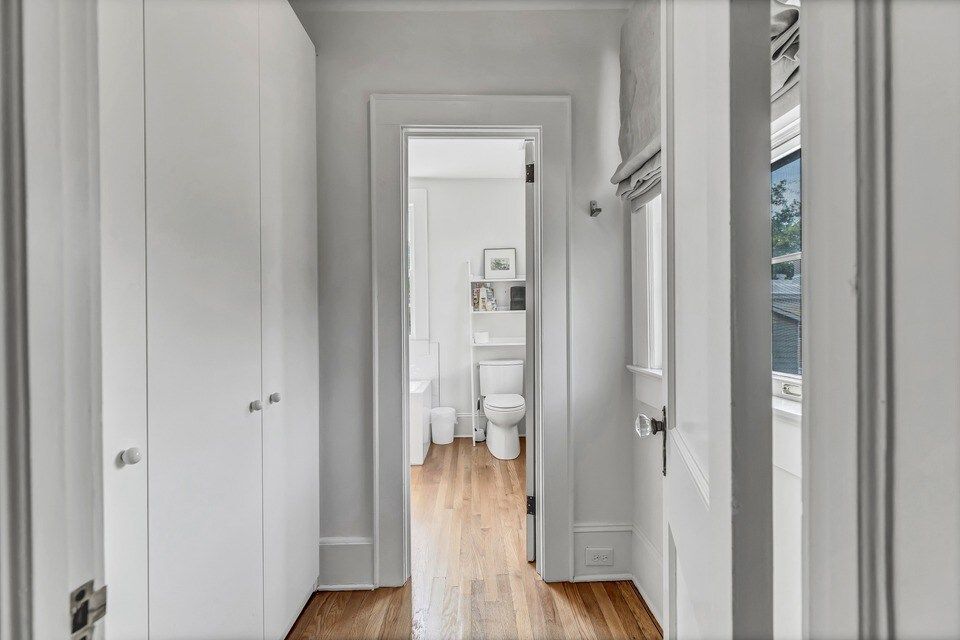 Ebert-Artis Cottage - Heart of Downtown