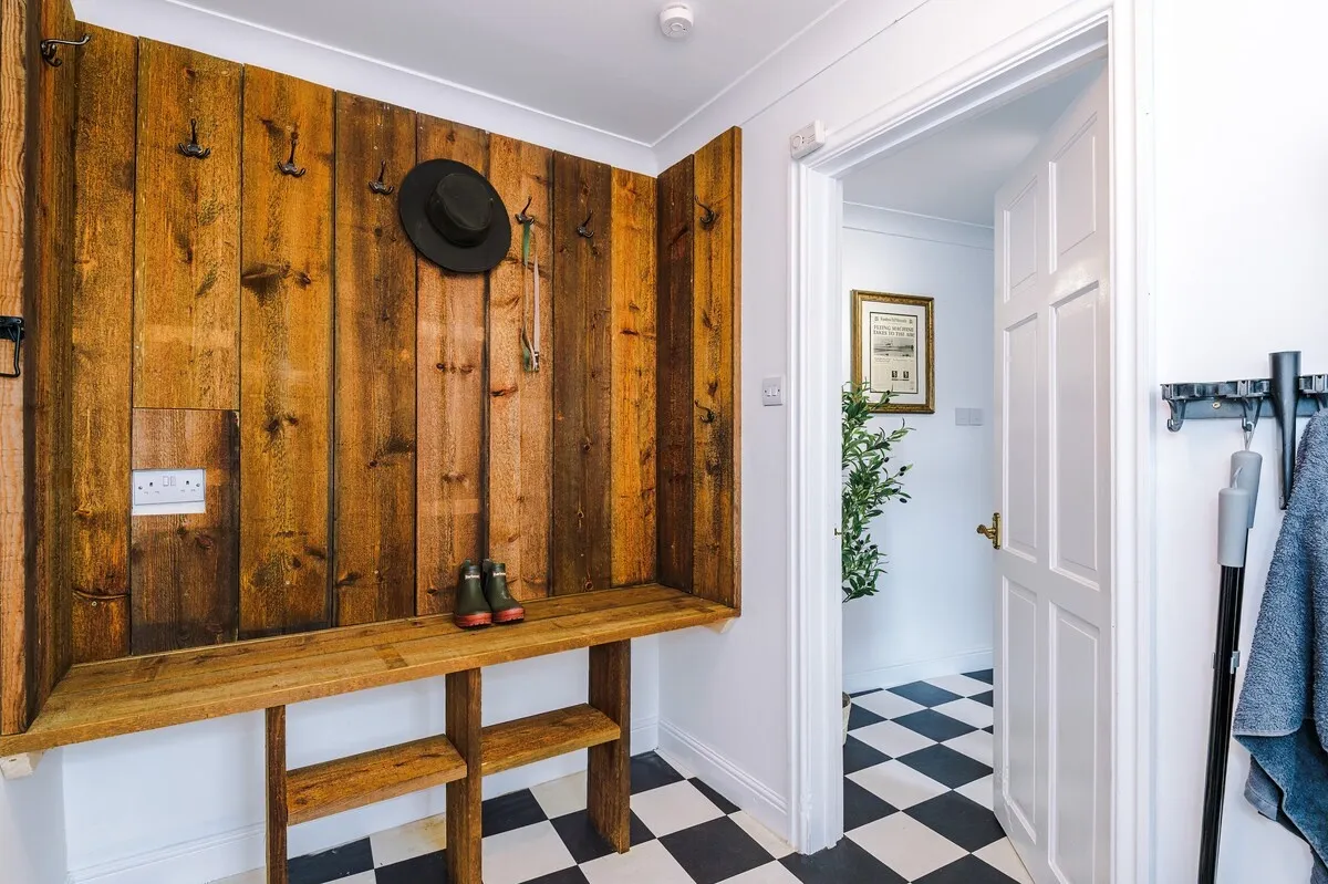 Boot bench and coat hooks