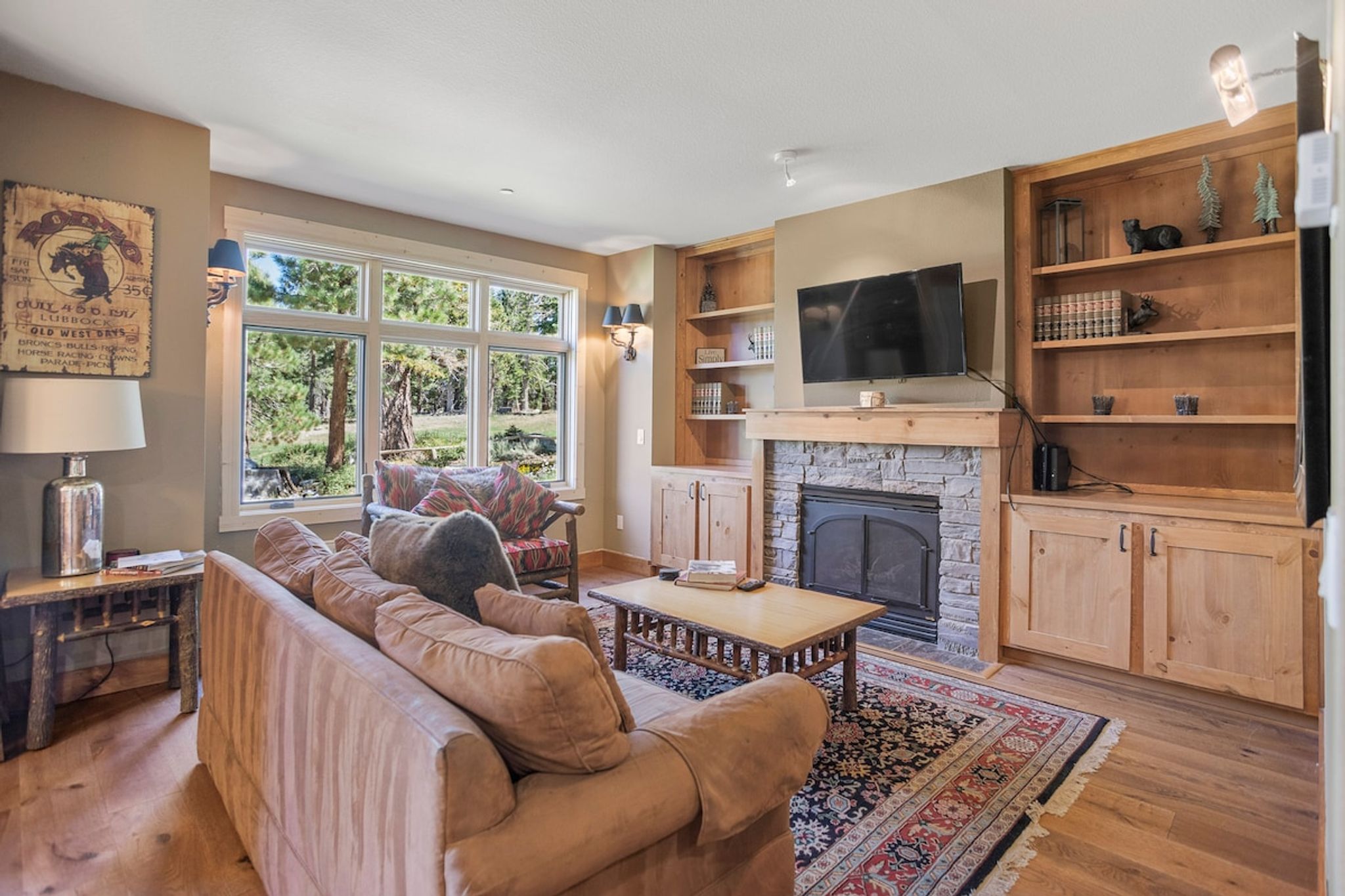 Mammoth Pet Friendly 2BD 2BA W/ Spectacular Views