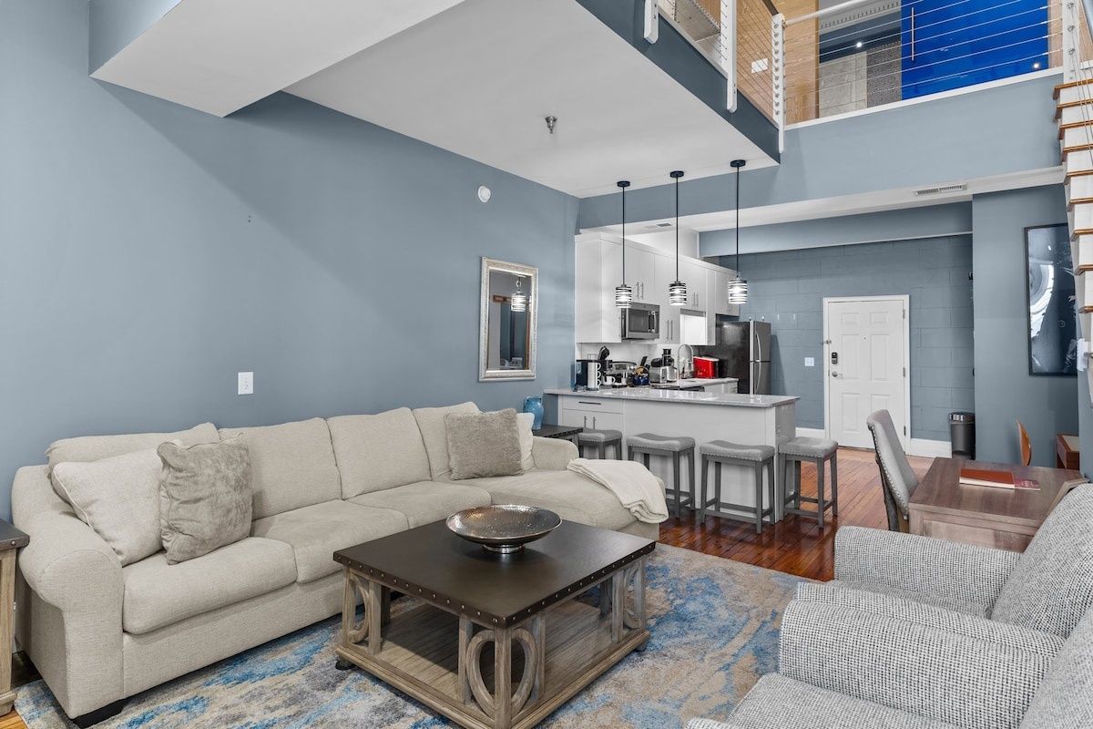 Blue Note Loft | Walk to Riverwalk + Rooftop Bar