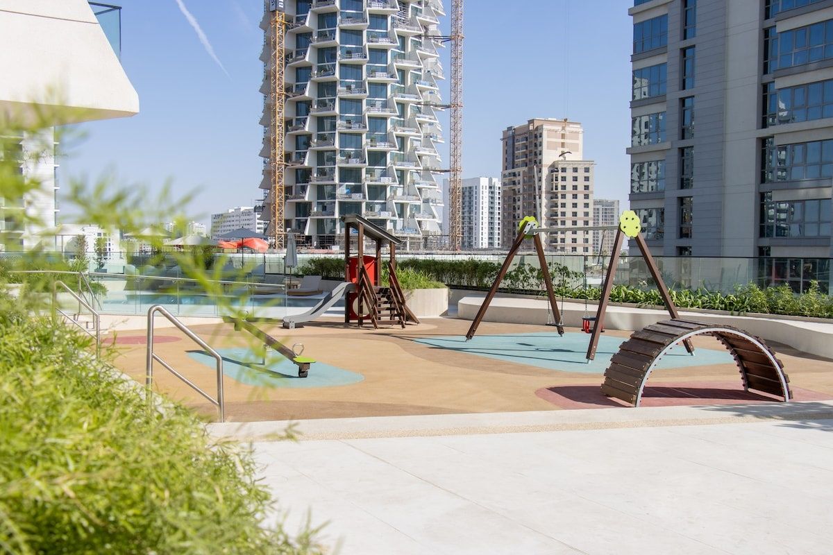 1765348401