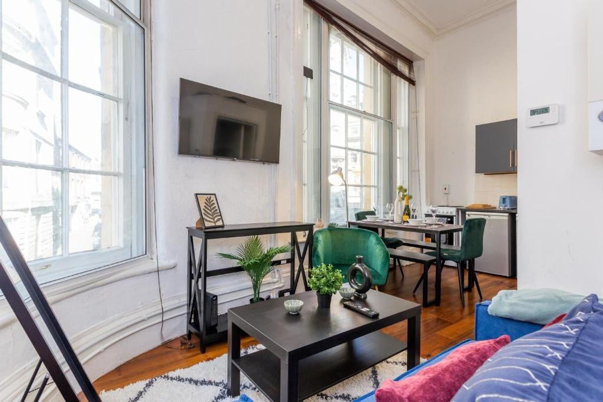Newcastle's Most Central Apartment - Sleeps 10