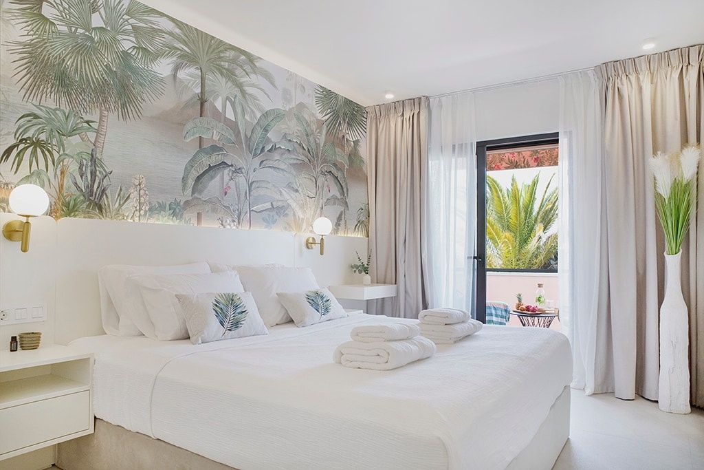 TMS Veramar Luxury ApartHotel,beach,pool&parking