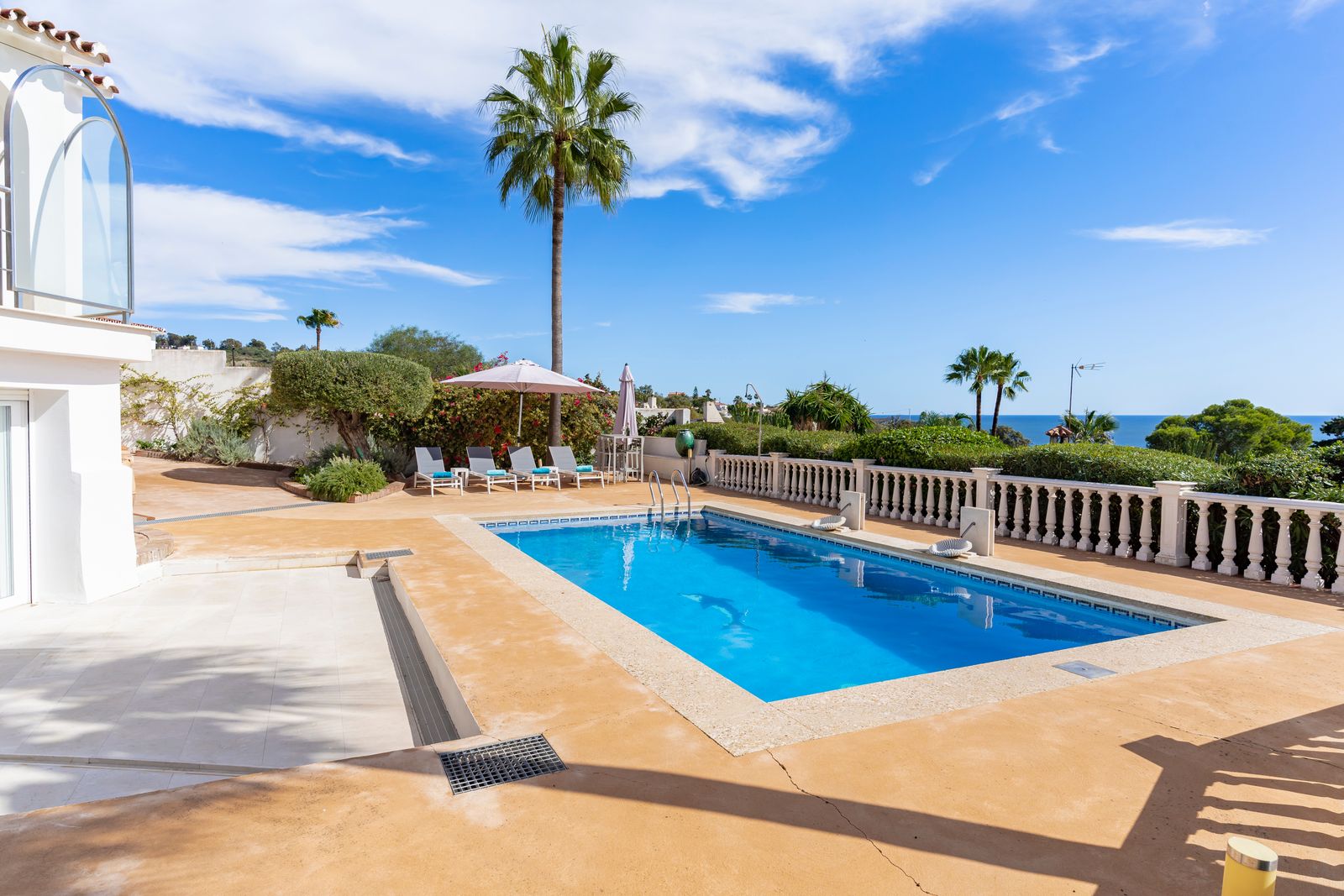 Panoramic Sea View Villa with Private Pool - Nr Sotogrande