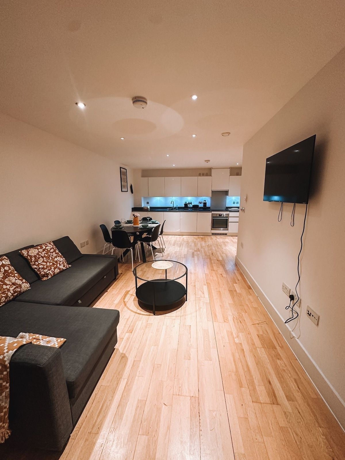 Cozy Streatham Retreat with FREE parking