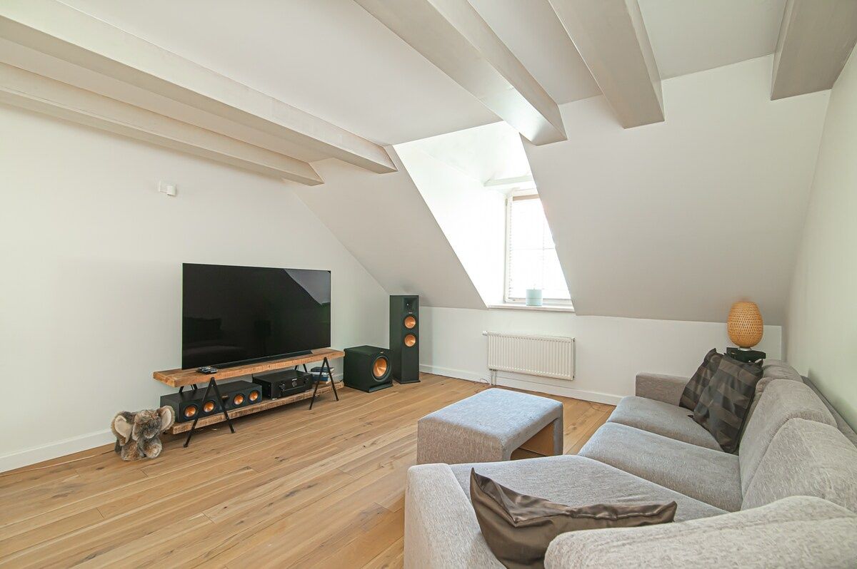 Spacious 3 beds apartment in Old Town/ URBAN RENT