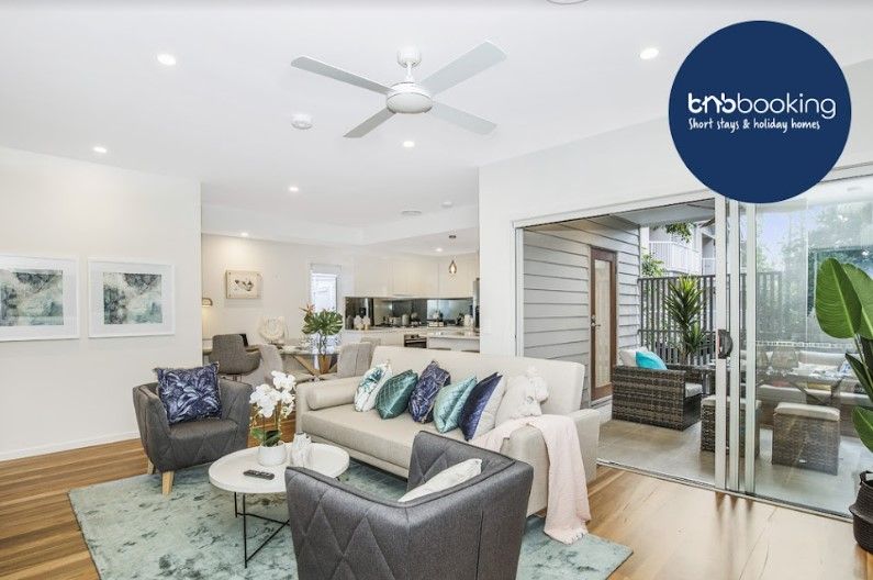 Park Ave Retreat -5 min to CBD-3 Carparks- KingBed