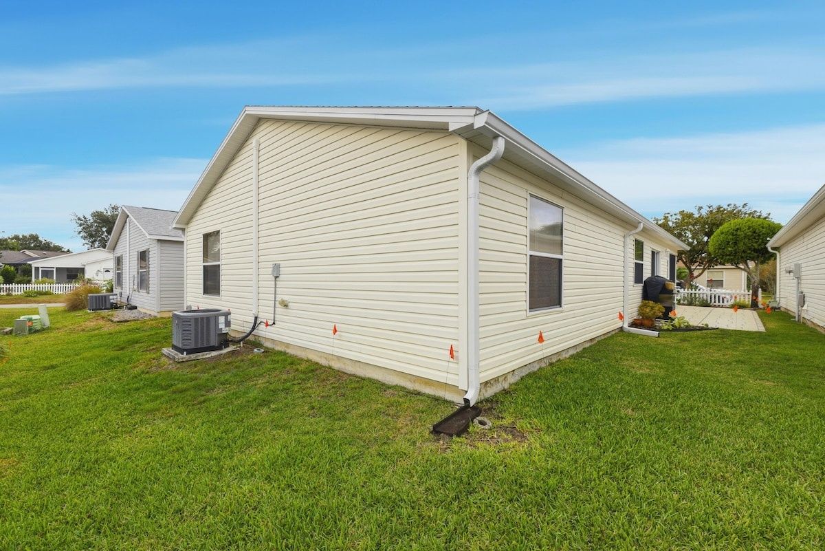Lake Sumter 2BR · Golf Cart · BBQ · Brownwood — photo 23