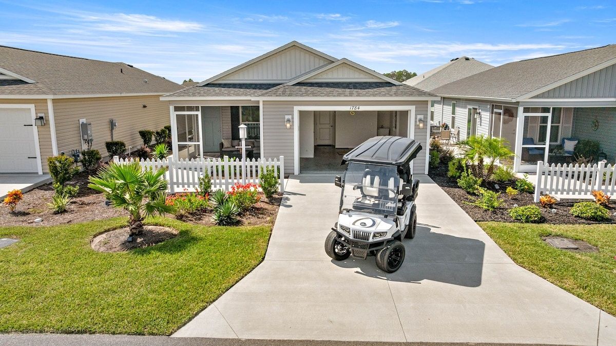 Cozy 2BR With Golfcart | 5 Mins to Eastport Sq. — photo 3