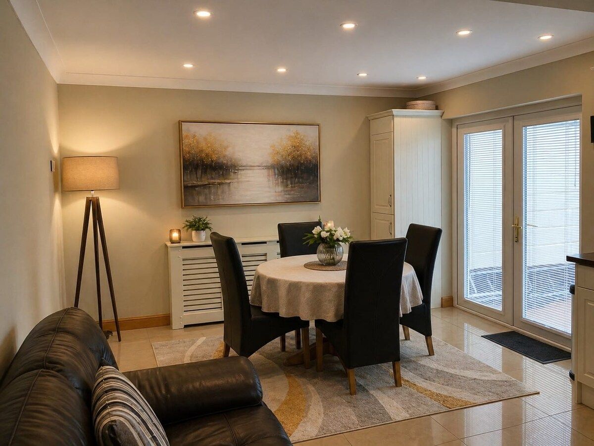 Modern Stylish 3-bed home sleeps 6