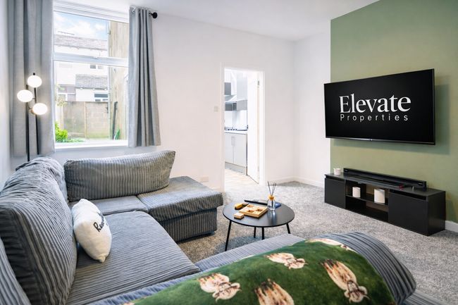 Spacious Pet-Friendly 3-Bed Home