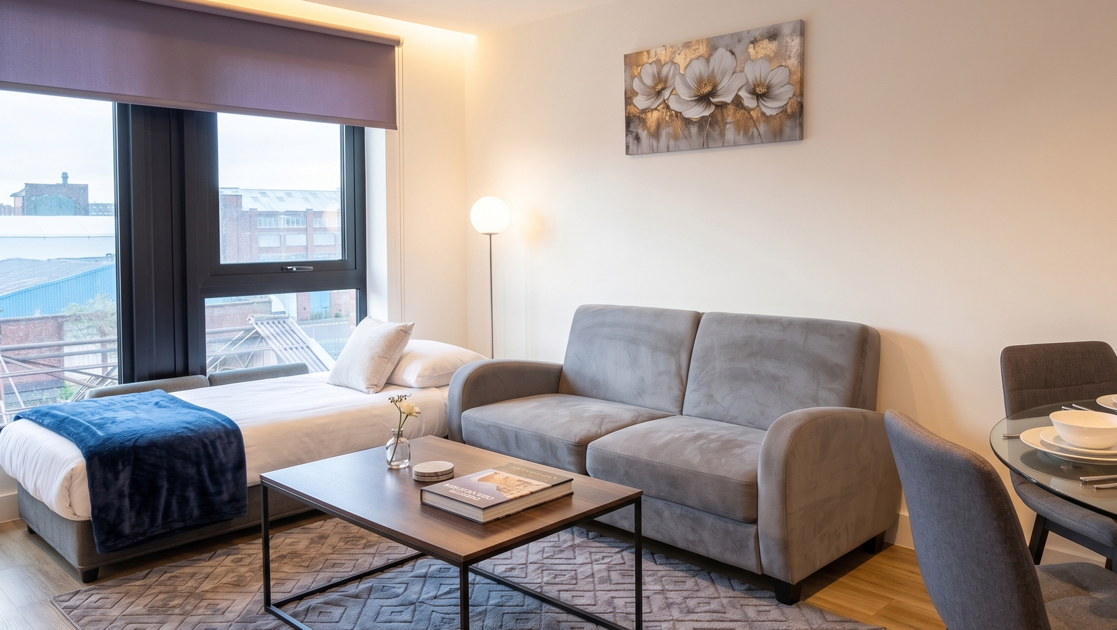2BDR Luxury APT - City centre - Balcony