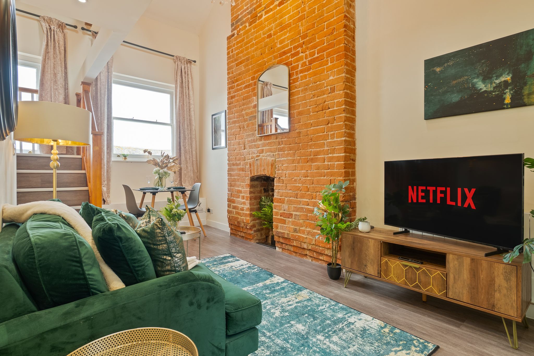 Unique Rooftop Retreat | City View | Sleeps 4
