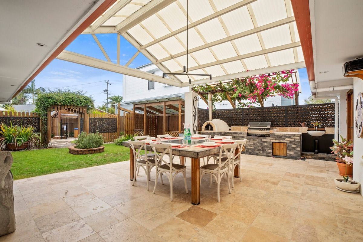 Bnbbooking - Burleigh Oasis, Spa