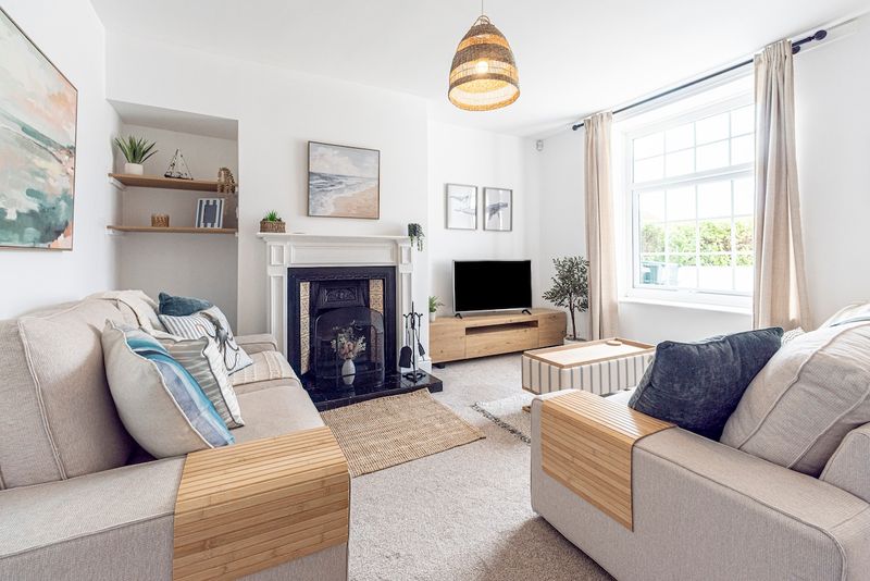 Little Orme View, coastal cottage in Penrhyn Bay