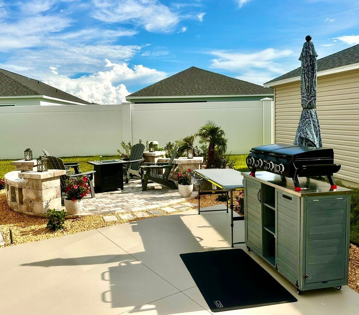 Fire Pit Villa · 2BR · Golf Cart · Near Eastport — photo 8