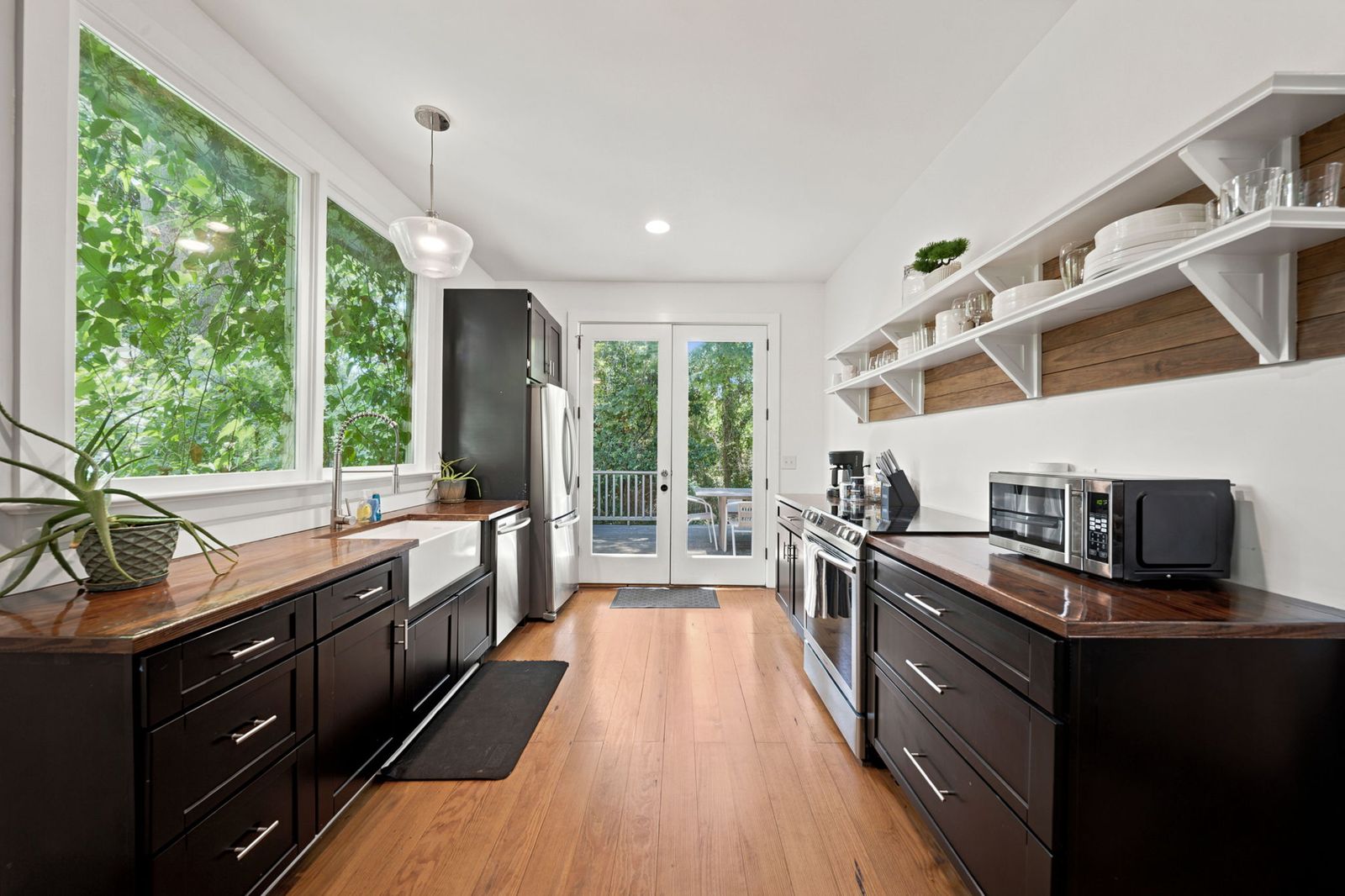 Boho Bungalow - Downtown - Free Parking