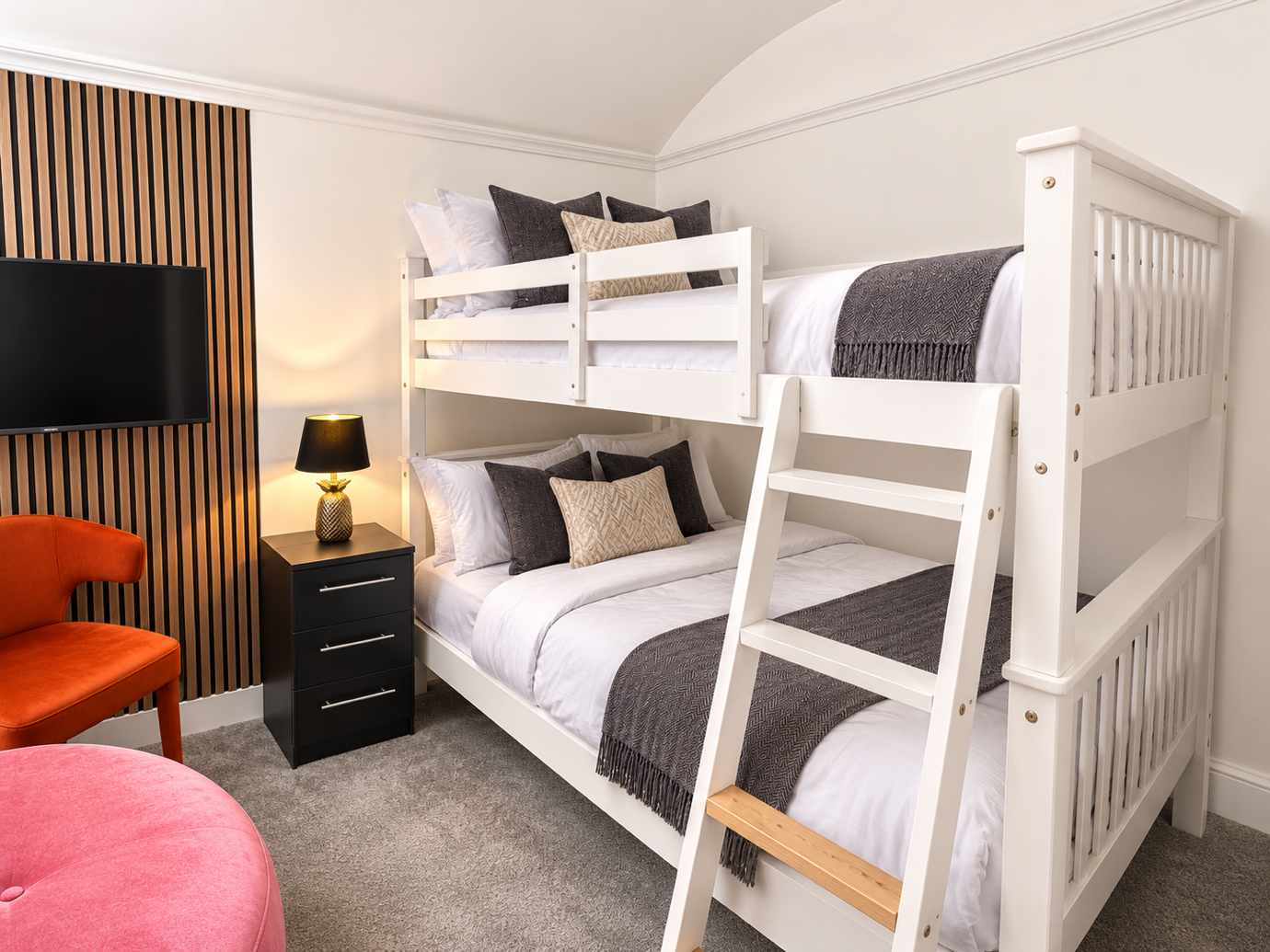 Stylish London Studio near Aldgate & Tower Bridge