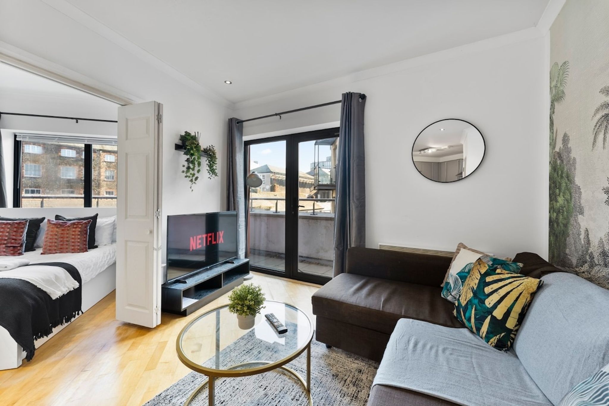 Stunning 2-Bed in Cardiff - Balcony